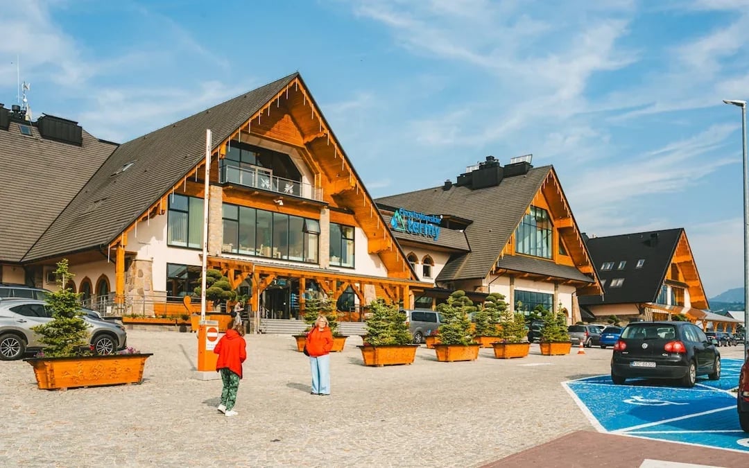 From Krakow: Zakopane Day Trip with Cheese and Vodka Tasting Image 8