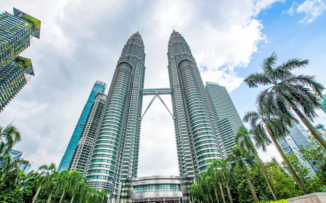 From Kuala Lumpur: Day Tour of Batu Caves & Kuala Lumpur City with Transfers Image 1