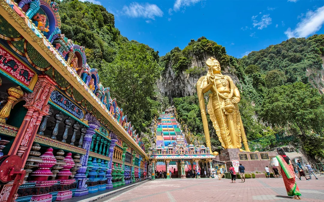 From Kuala Lumpur: Full-Day Tour of Batu Caves & Colmar Tropicale with Transfers Image 3