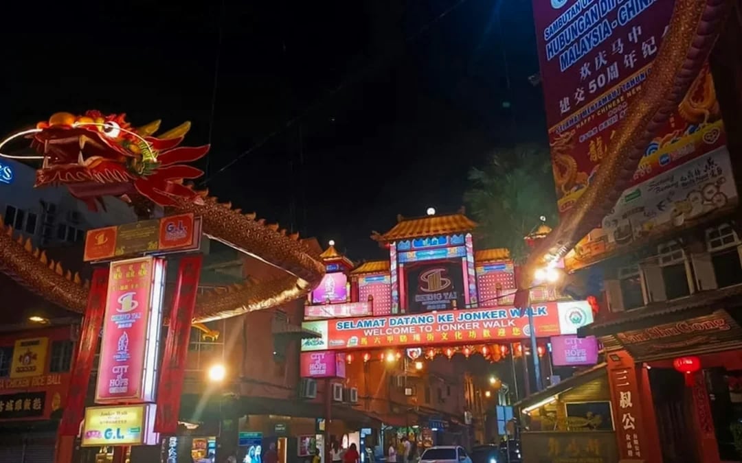 From Kuala Lumpur: Malacca Private Day Trip with River Cruise and Trishaw Ride Image 1