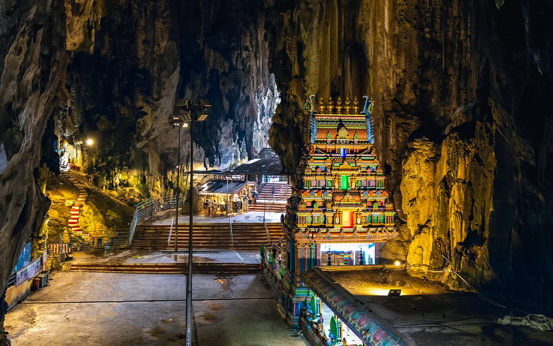 From Kuala Lumpur: Private Half-Day Batu Caves & Cultural Temple Tour with Transfers Image 1