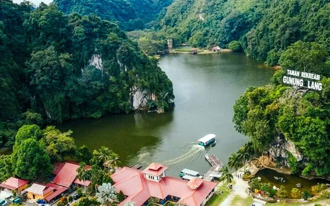 From Kuala Lumpur: Private Ipoh Heritage & Kek Lok Tong Cave Temple Day Trip Image 1