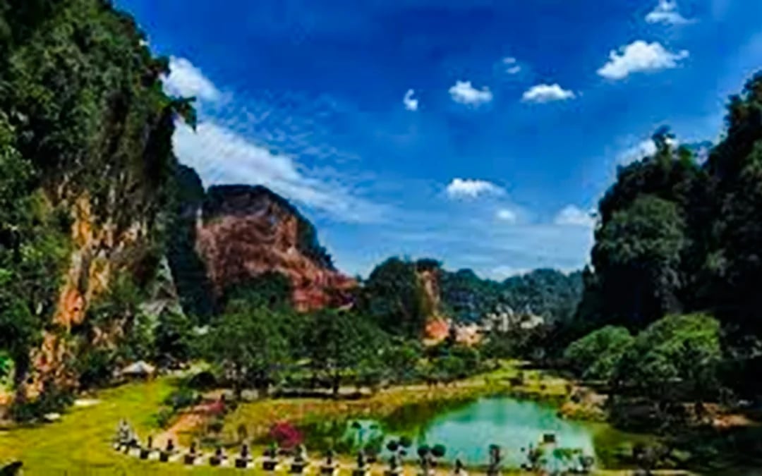 From Kuala Lumpur: Private Ipoh Heritage & Kek Lok Tong Cave Temple Day Trip Image 6