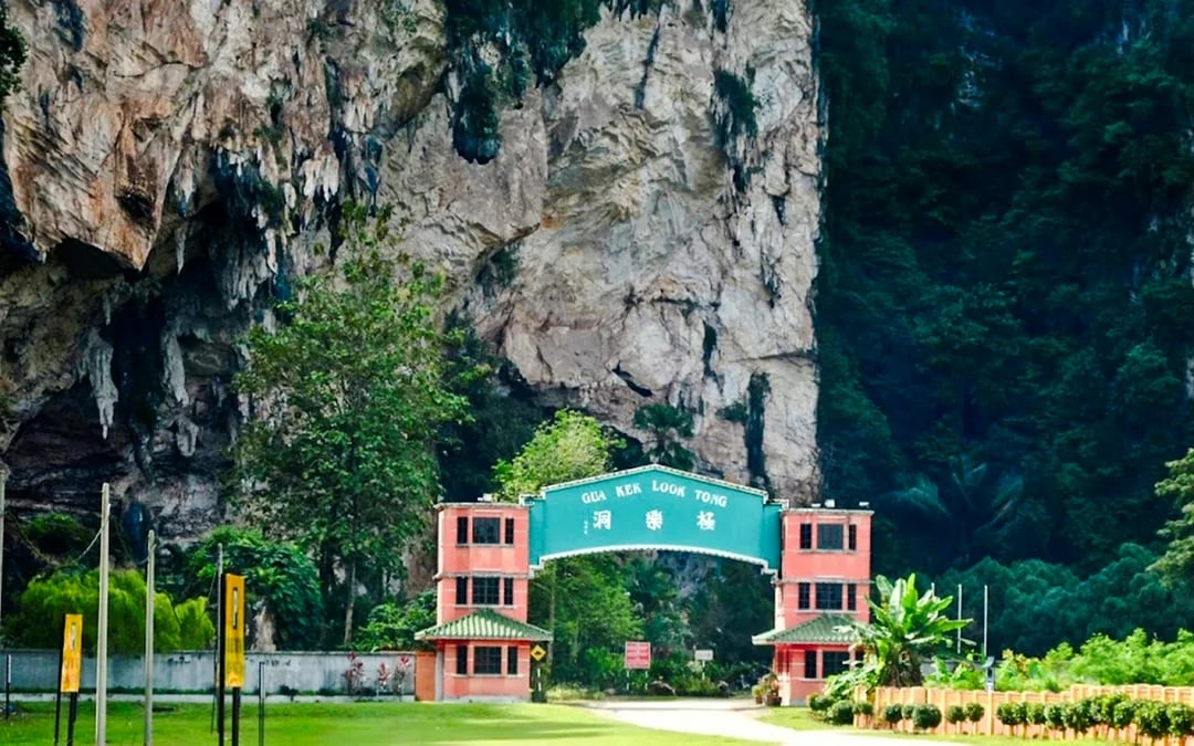 From Kuala Lumpur: Private Ipoh Heritage & Kek Lok Tong Cave Temple Day Trip Image 9
