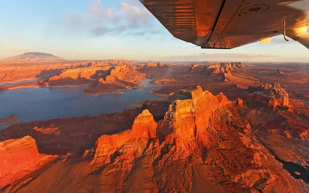 From Las Vegas: Antelope Canyon & Horseshoe Bend Airplane & Ground Tour Image 6