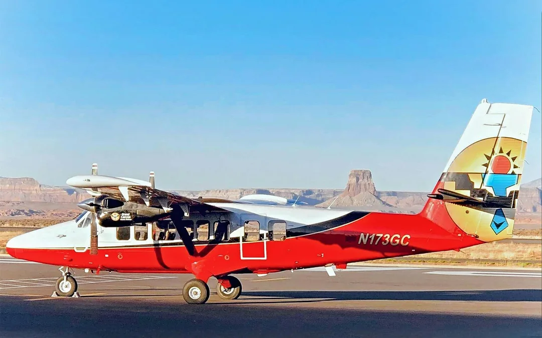 From Las Vegas: Antelope Canyon & Horseshoe Bend Airplane & Ground Tour Image 7