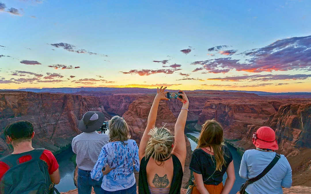 From Las Vegas: Antelope Canyon X & Horseshoe Bend Tour with Lunch Image 3