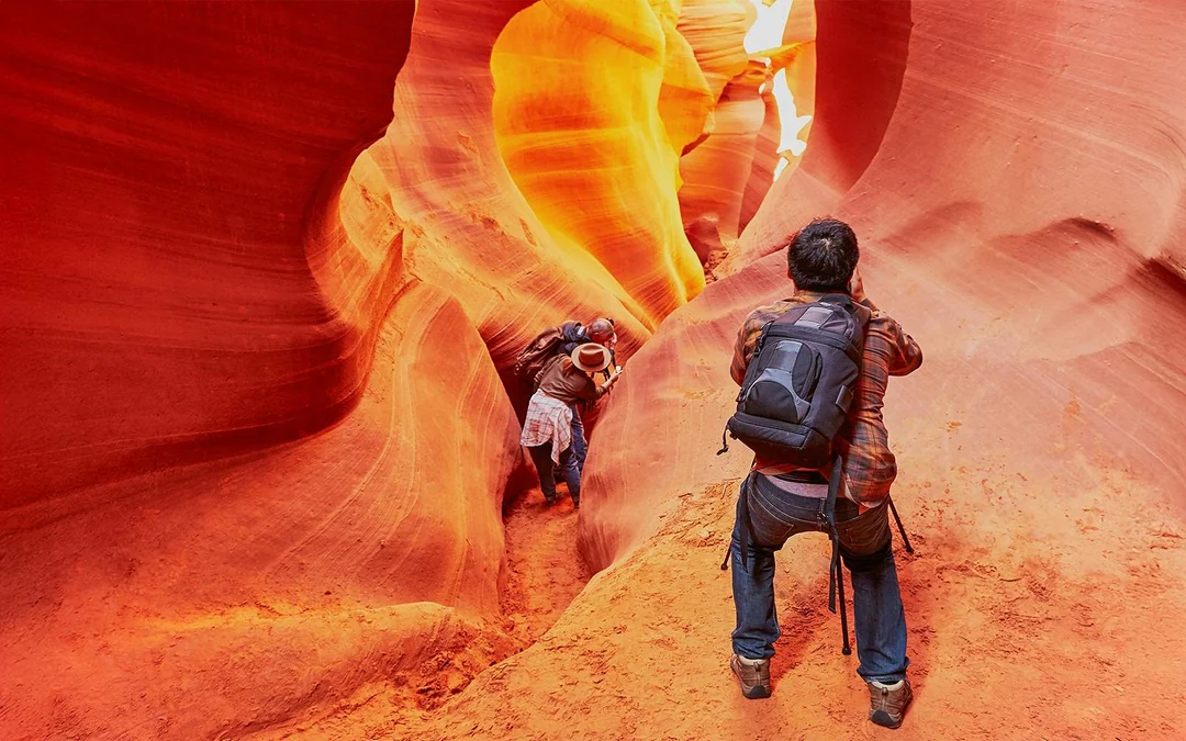 From Las Vegas: Lower Antelope Canyon & Horseshoe Bend Tour with Lunch Image 2
