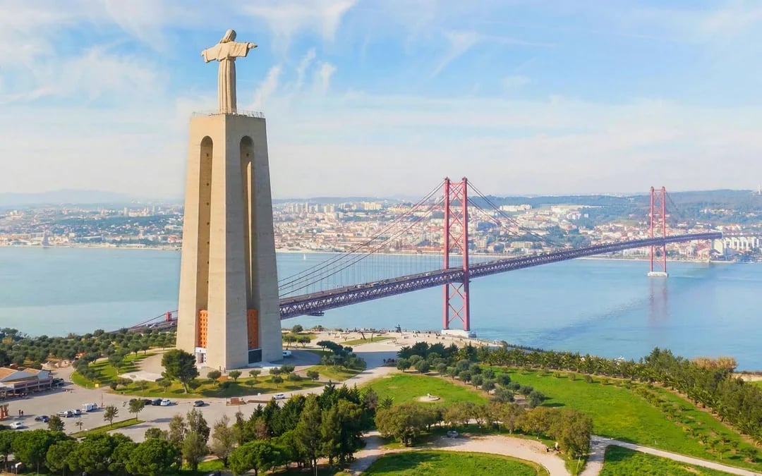 From Lisbon: Évora, Monsaraz, Wine Tasting & Cristo Rei Image 7