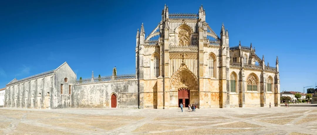 From Lisbon: Fatima, Óbidos, Nazaré & Batalha Day Trip  Image 7