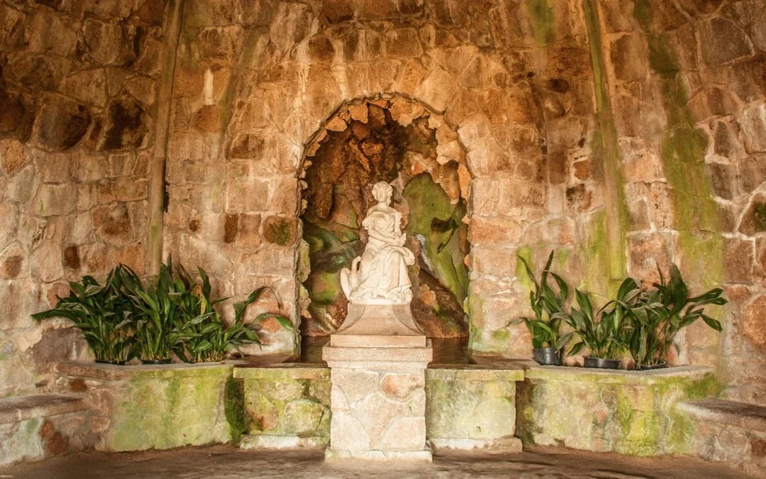 From Lisbon: Sintra, Pena Palace & Quinta da Regaleira Full-Day Trip Image 10