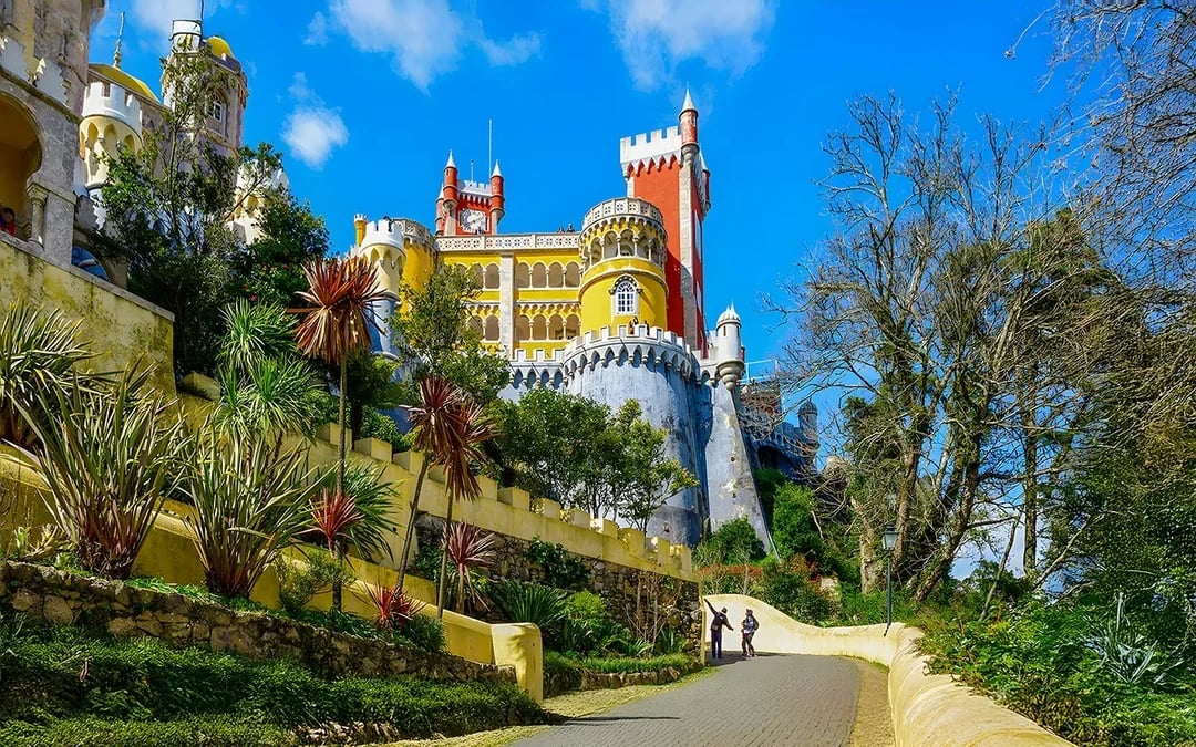 From Lisbon: Sintra, Pena Palace, Cabo da Roca & Cascais Full-Day Trip Image 1