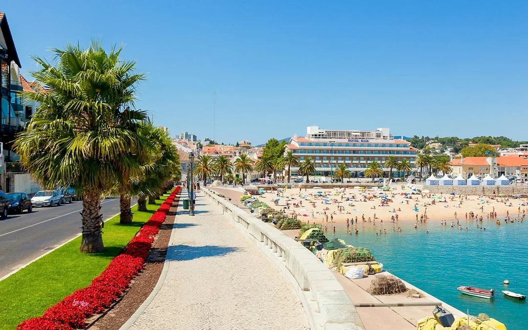 From Lisbon: Sintra, Pena Palace, Cabo da Roca & Cascais Full-Day Trip  Image 5