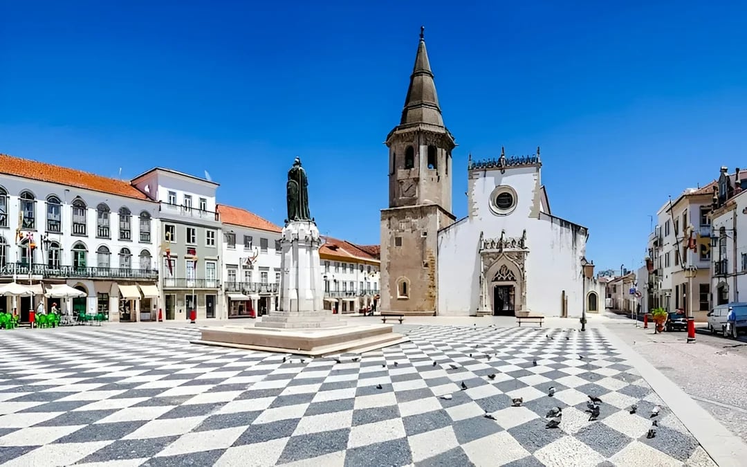 From Lisbon: Tomar and Convent of Christ Small-Group Guided Tour Image 2