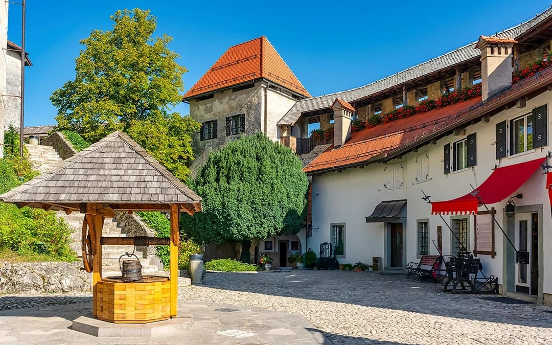 From Ljubljana: Lake Bled & Bled Castle Tour Image 2