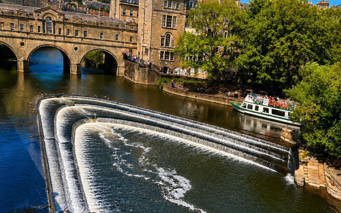 From London: Oxford and Bath Small-Group Day trip Image 3