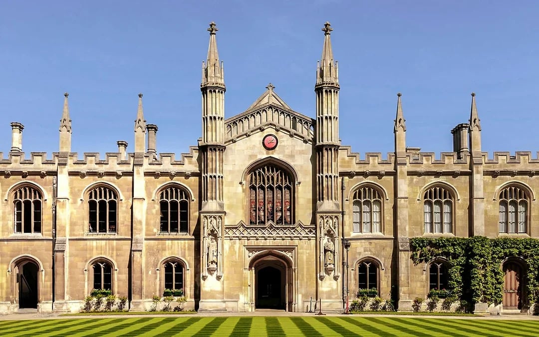 From London: Oxford and Cambridge Universities Day Tour Image 6