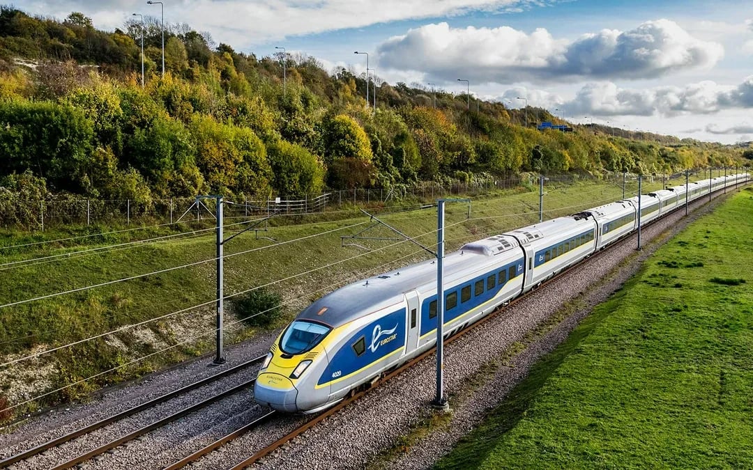 From London: Paris Explorer Day Trip by Rail with Sightseeing Bus Image 1