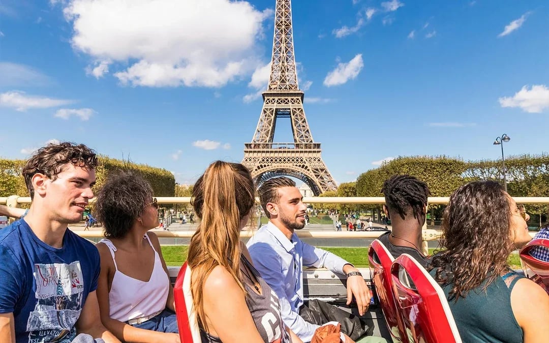From London: Paris Explorer Day Trip by Rail with Sightseeing Bus Image 3
