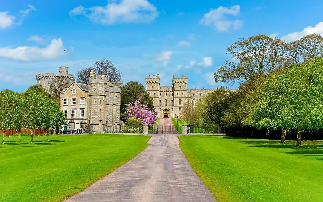 From London: Stonehenge and Windsor Day Trip Image 3