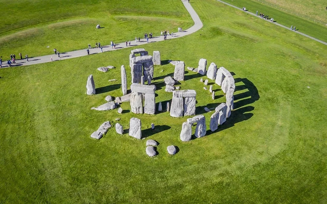 From London: Stonehenge Half-Day Trip Image 3
