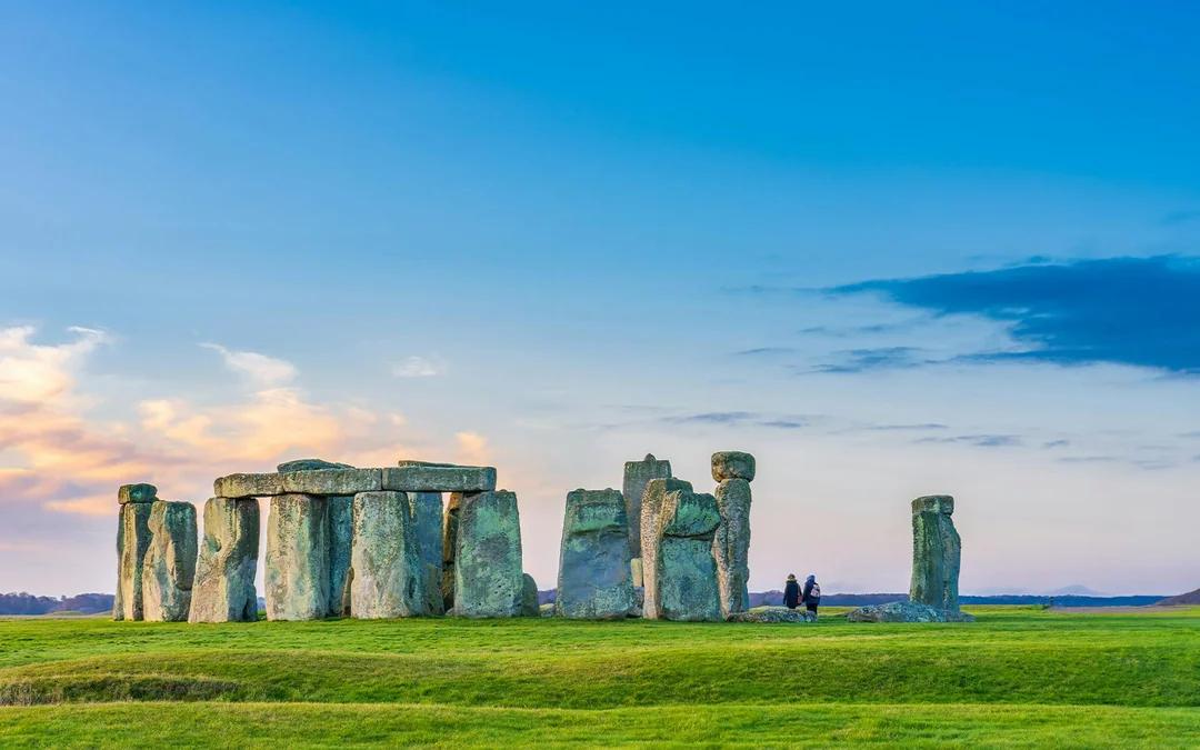 From London: Stonehenge, Windsor & Oxford Full-Day Trip Image 1