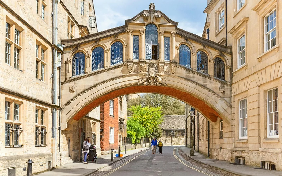 From London: Stonehenge, Windsor & Oxford Full-Day Trip Image 3
