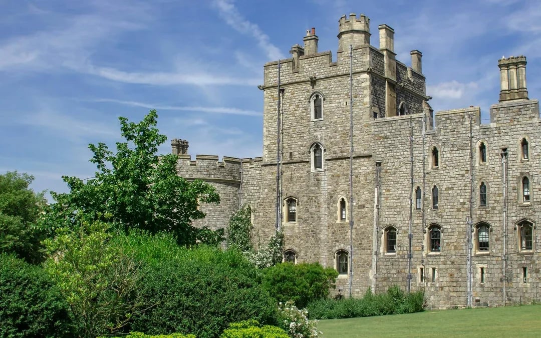 From London: Stonehenge, Windsor Castle & Bath Full-Day Trip Image 7