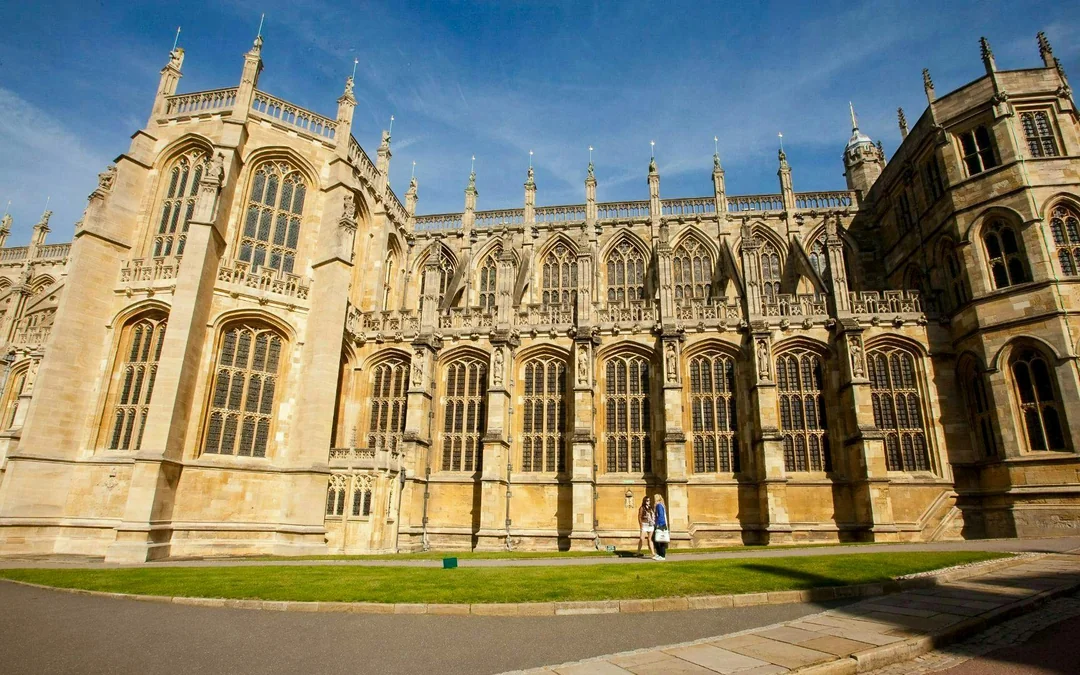 From London: Windsor Castle & Oxford Small-Group Tour Image 5