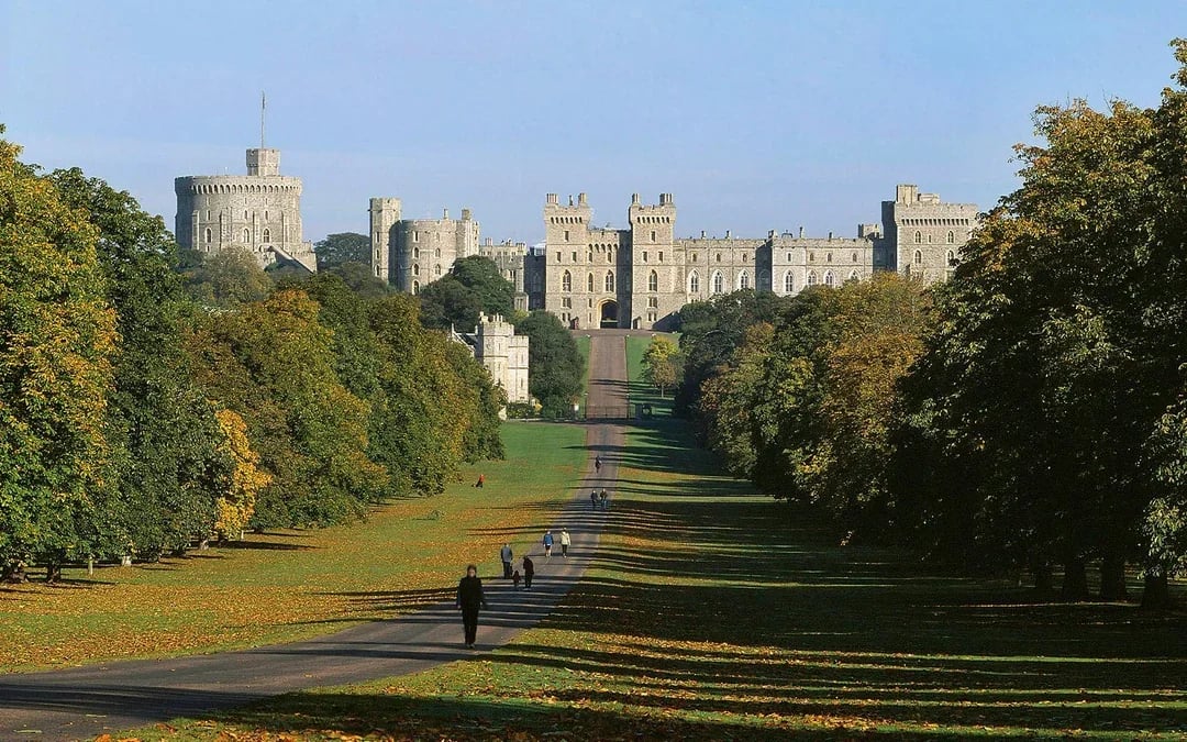 From London: Windsor Castle Half-Day Tour Image 9