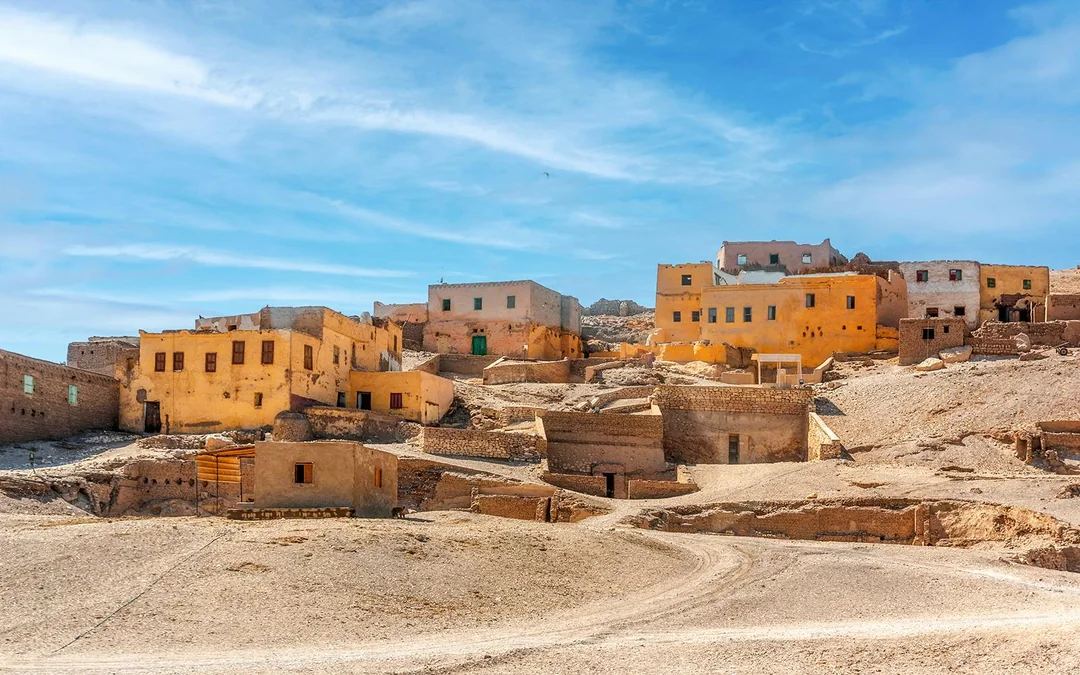 From Luxor: Full-Day All-Inclusive Tour to Luxor West and East Banks with Lunch Image 1