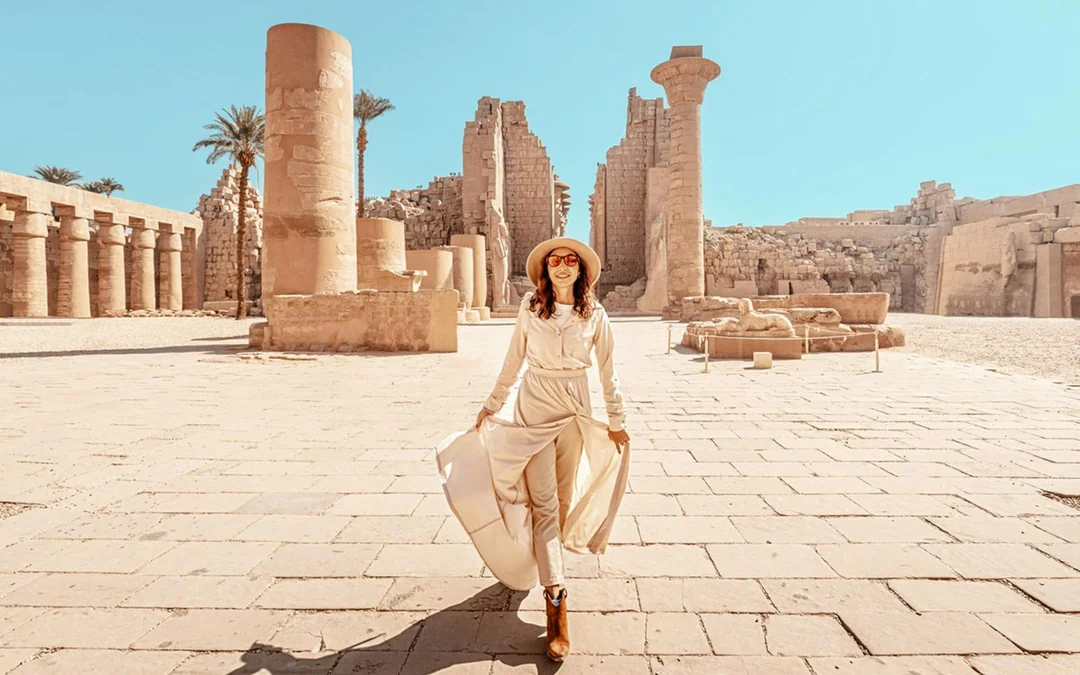 From Luxor: Half-Day East Bank Guided Tour with Karnak and Luxor Temple Visits and Lunch Image 1