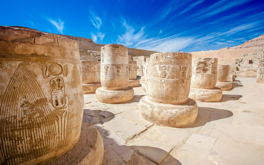 From Luxor: Half-Day East Bank Guided Tour with Karnak and Luxor Temple Visits and Lunch Image 11