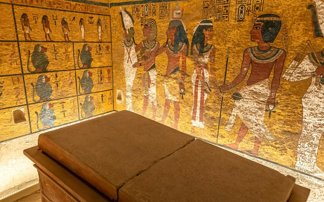 From Luxor: Half-Day West Bank Guided Tour including Valley of the Kings and Hatshepsut Temple with Lunch Image 2