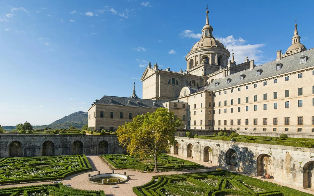 From Madrid: El Escorial and Valley of the Fallen Half-Day Trip Image 3
