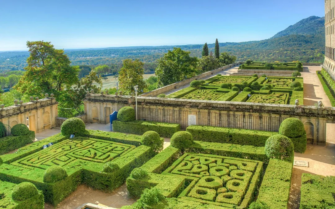 From Madrid: El Escorial, Valley of the Fallen, and Segovia Day Trip Image 2