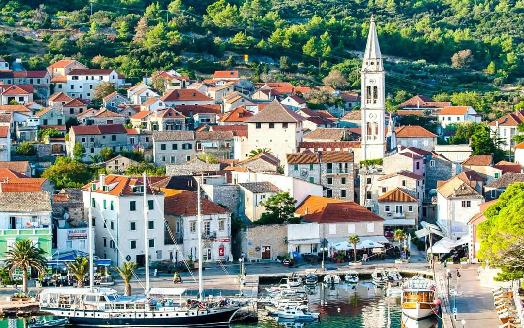 From Makarska: Blue Lagoon, Hvar & Brac Speedboat Tour Image 9