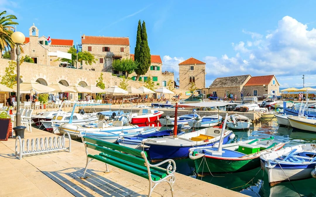 From Makarska: Speedboat Tour of Brac Island with Snorkeling Image 5
