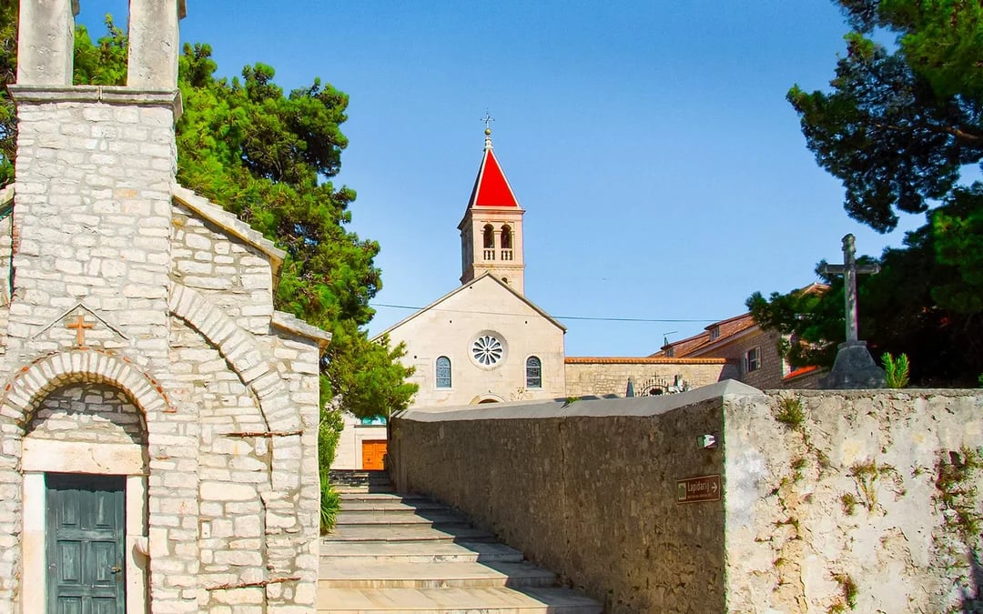 From Makarska: Speedboat Tour of Brac Island with Snorkeling Image 6