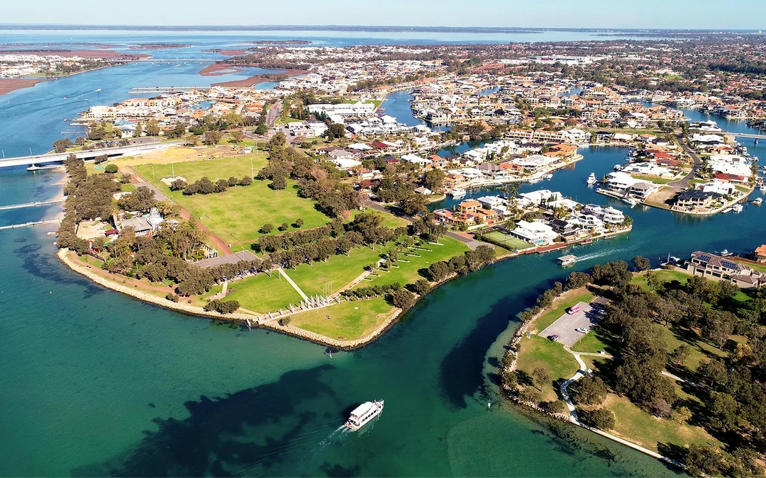 From Mandurah: Scenic View Dolphin Cruise Image 5