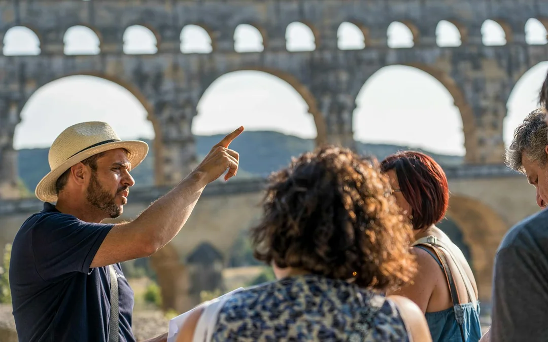 From Marseille: Pont du Gard, Avignon & Châteauneuf-du-Pape Day Trip with Wine Tasting Image 2