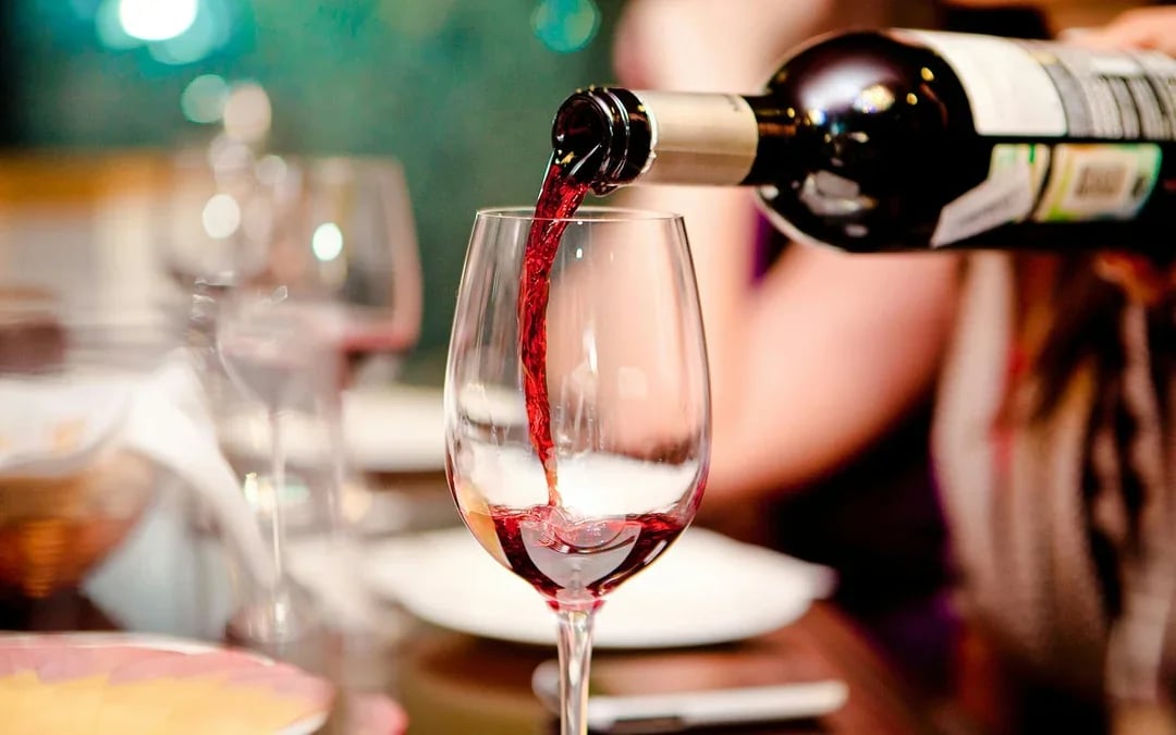 From Melbourne: Yarra Feast Tour with Two-Course Lunch, Gin, Wine & Chocolate Tasting Image 8