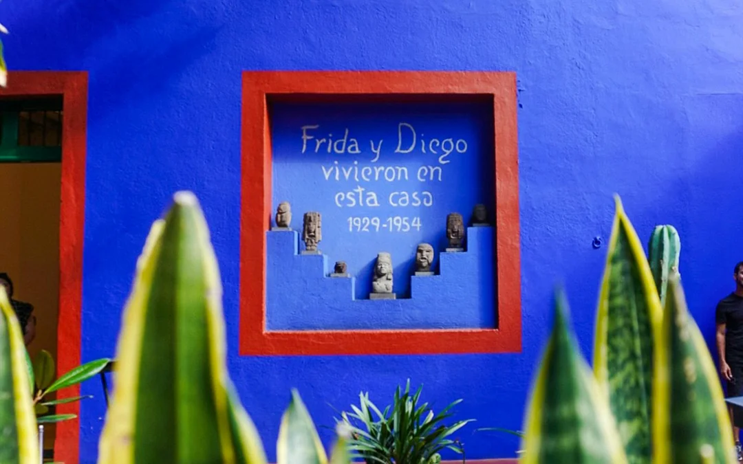 From Mexico City: Frida Kahlo Museum and Xochimilco Premium Tour Image 4