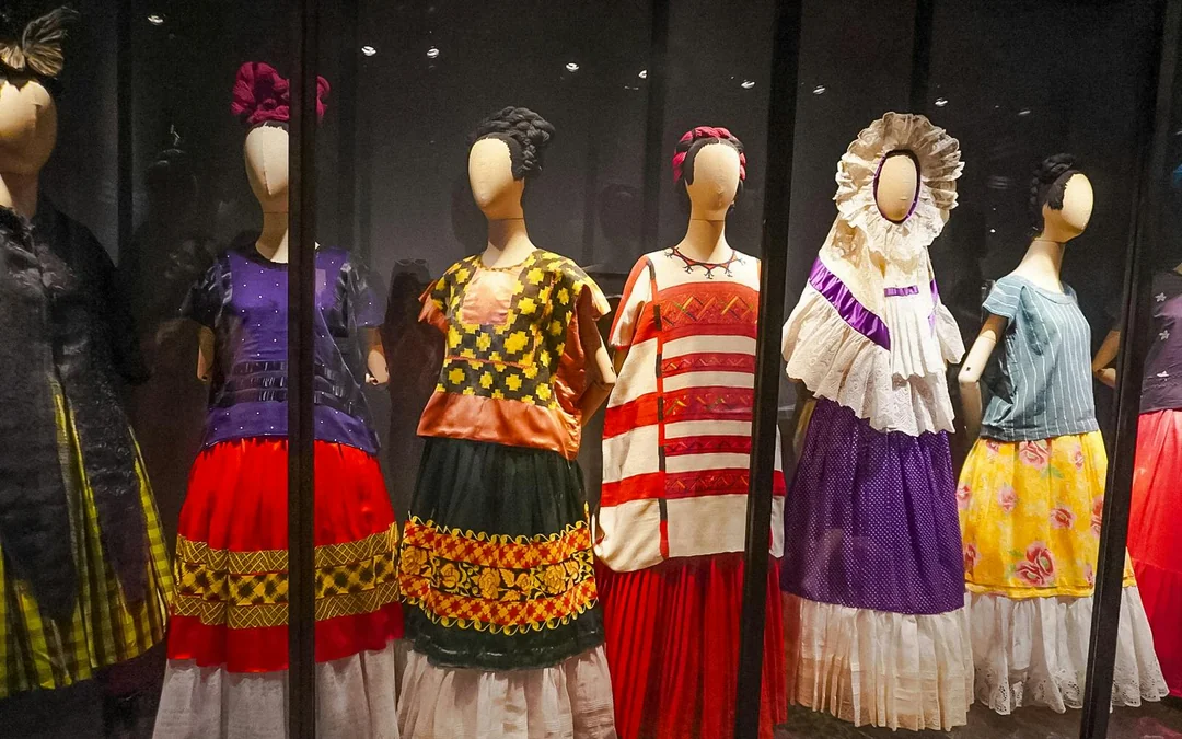 From Mexico City: Frida Kahlo Museum and Xochimilco Premium Tour Image 5