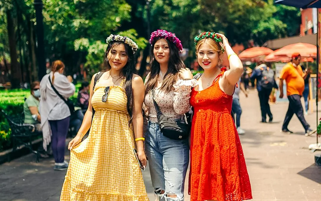 From Mexico City: Frida Kahlo Red House, Coyoacán & Xochimilco Tour with Hotel Pick-Up Image 4