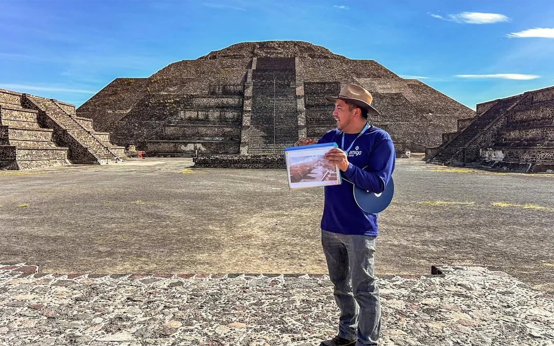 From Mexico City: Premium Hot Air Balloon Flight With Guided Tour of Teotihuacán & Basilica Visit Image 3