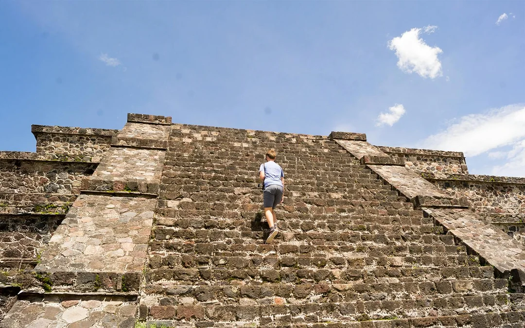 From Mexico City: Teotihuacán Guided Tour with Transfers Image 5