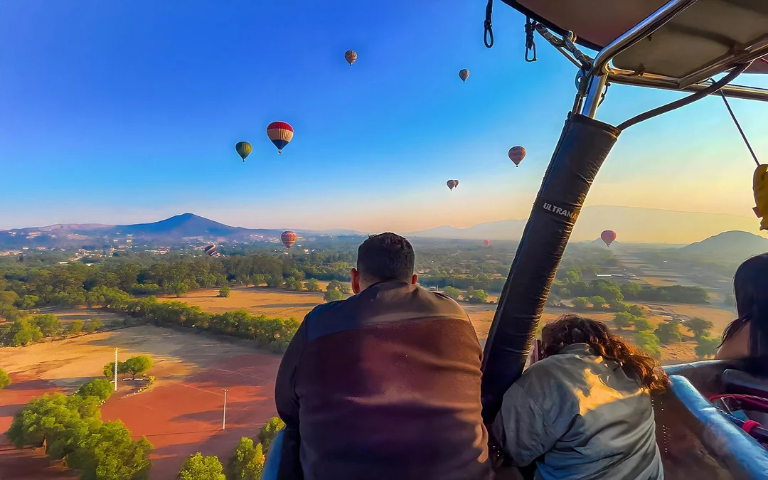 From Mexico City: Teotihuacán Hot Air Balloon Flight with Gourmet Breakfast and Pyramids Tour Image 1