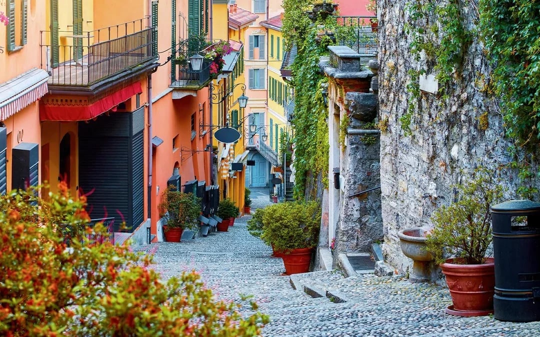From Milan: Lake Como, Lugano & Bellagio by Bus with Private Boat Tour Image 10