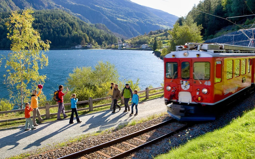 From Milan: St. Moritz & Tirano Day Trip  Image 3